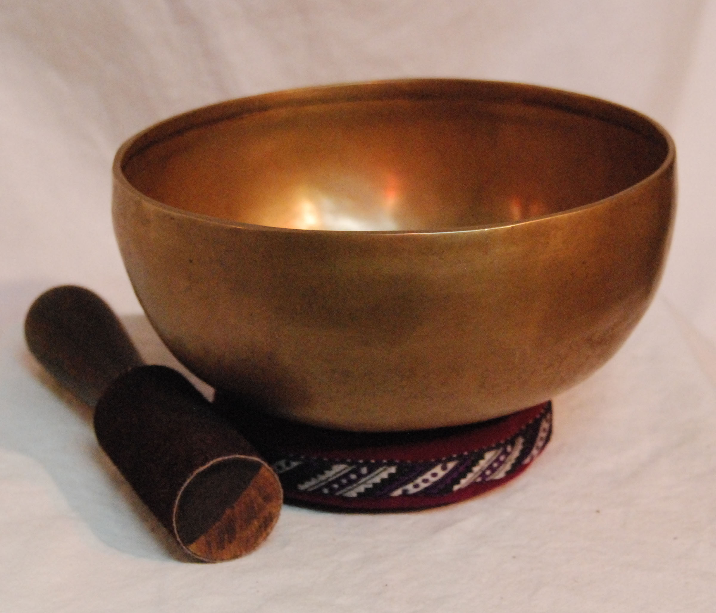 Extra Large XL Healing D Sacral Chakra Tibetan Singing Bowl " Retail $540