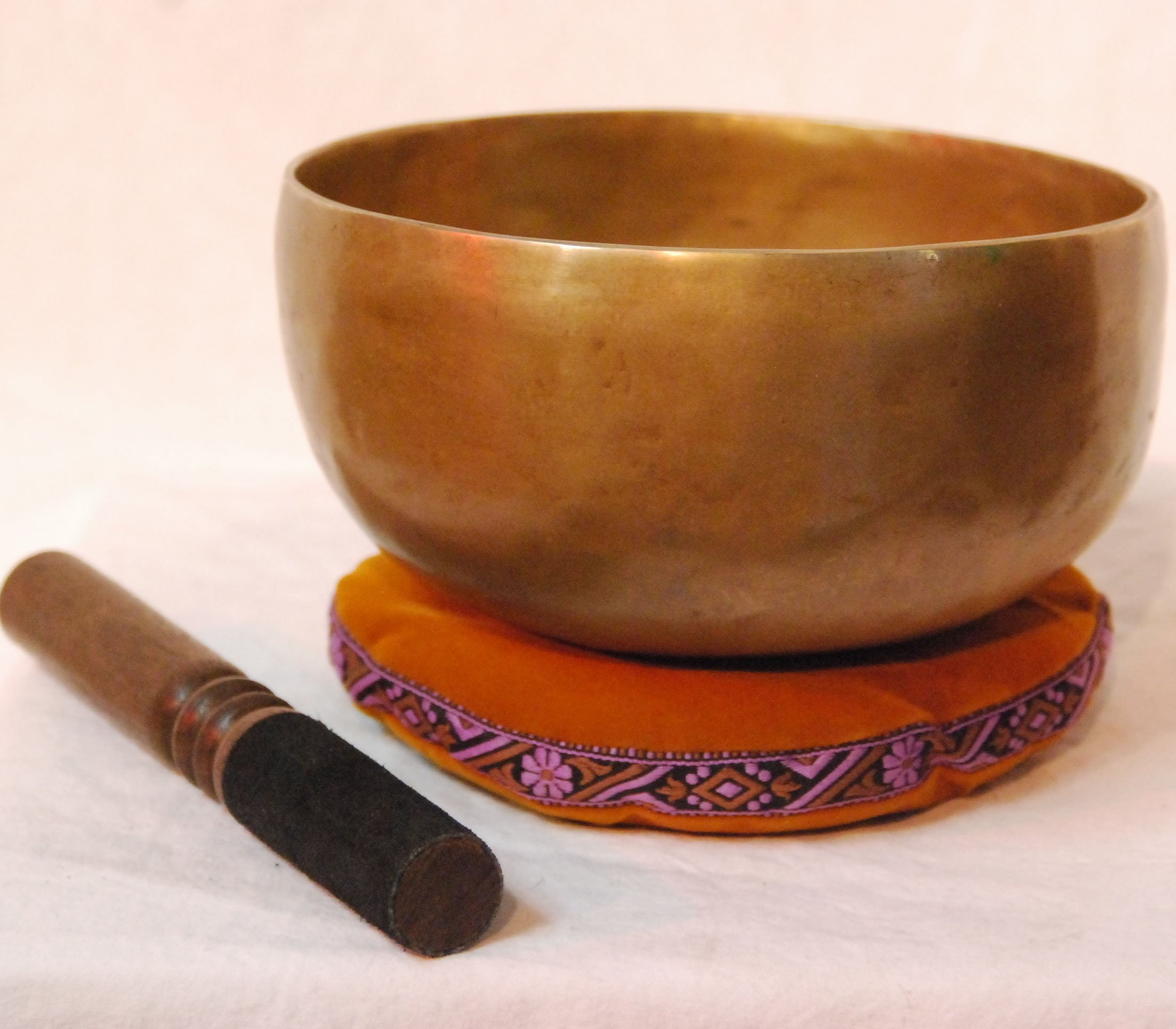 Large Healing G Throat Chakra Tibetan Singing Bowl 7.25